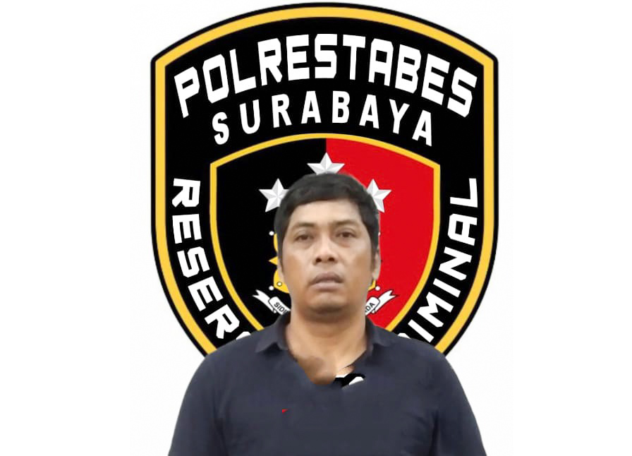 Tersangka yang berhasil ditangkap Anggota Jatanras Polrestabes Surabaya. SP/Ariandi.