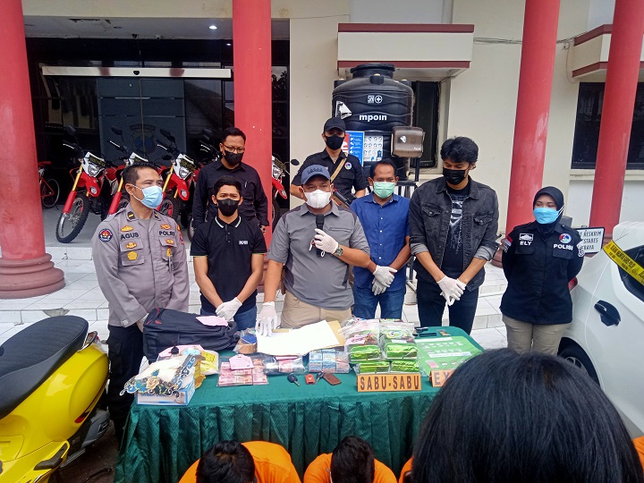Rilis kasus narkoba di Polrestabes Surabaya. SP/Mahbub Fikri