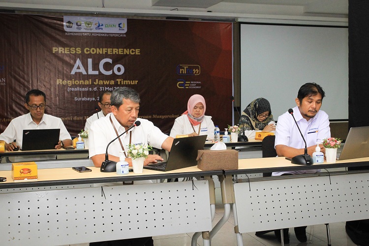 Perwakilan Kementerian Keuangan Provinsi Jawa Timur mengadakan kegiatan Press Conference APBN KiTa Regional Jawa Timur s.d 31 Mei 2023 di Aula Mojopahit Gedung Keuangan Negara Surabaya I, Pada Senin, (26/06/2023). SP/ Ariandi