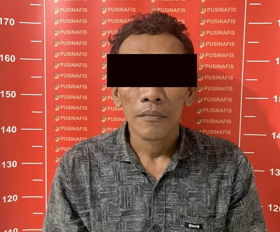 Pelaku penjambretan HP yang berhasil ditangkap petugas kepolisian. SP/Ariandi.