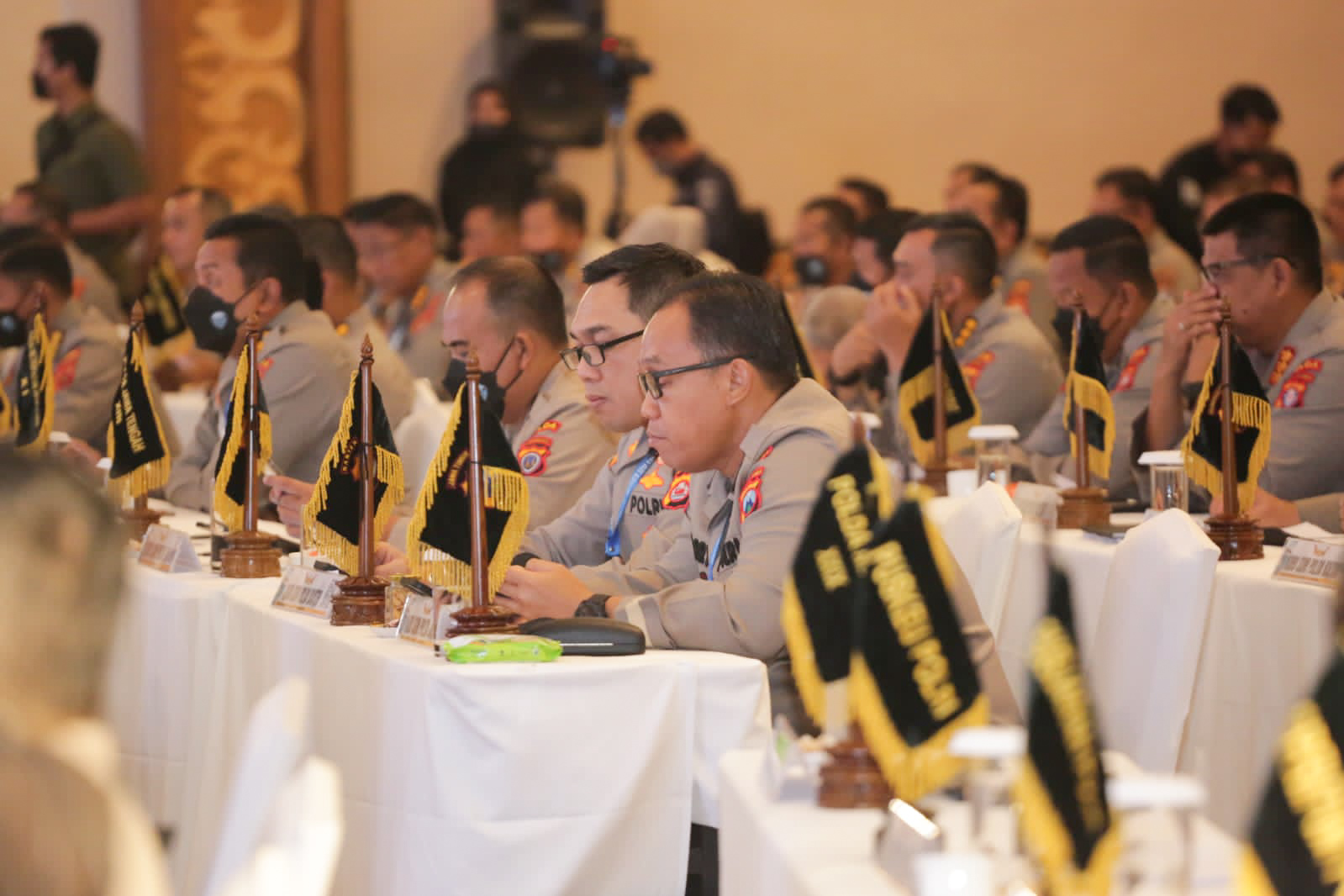 Rakorbin SDM dan Rakorbin PNS Polri TA 2022, Rabu (7/12/2022) di Shangrila Hotel, Surabaya.