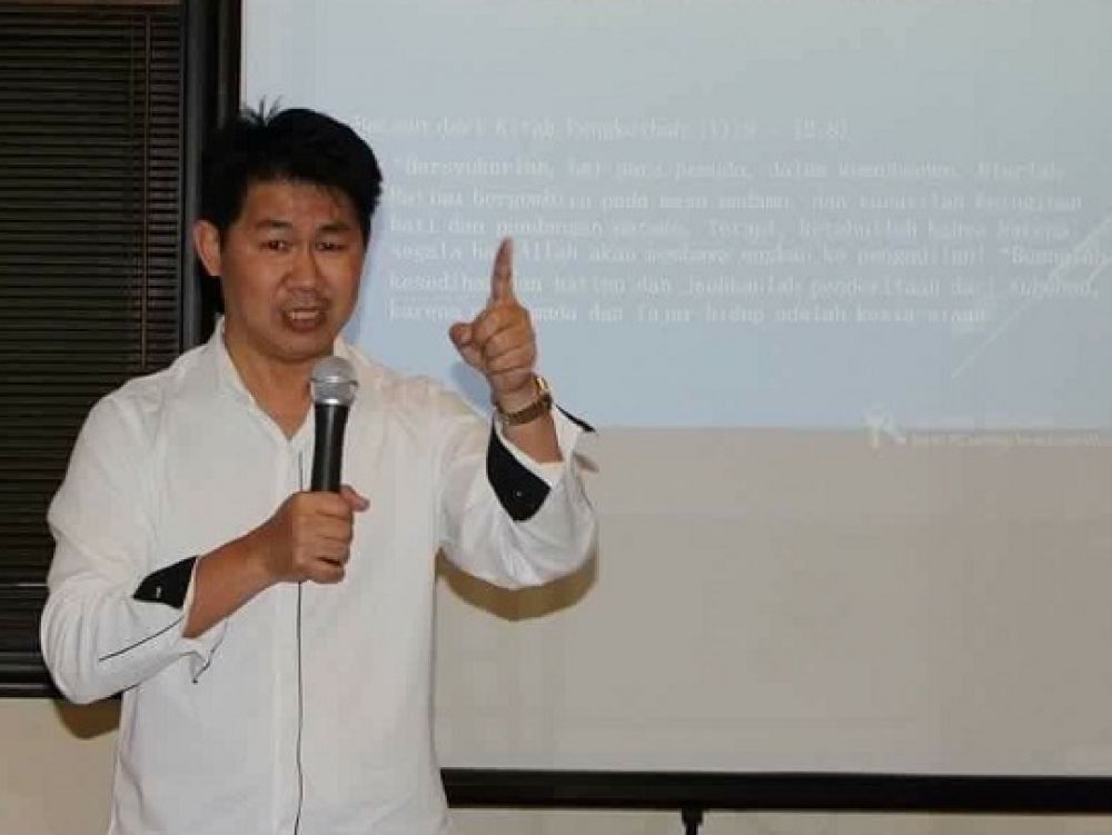 Wakil Ketua DPW Jatim Partai Nasdem Bidang Media dan Komunikasi Publik Vinsensius Awey. SP/ALQ