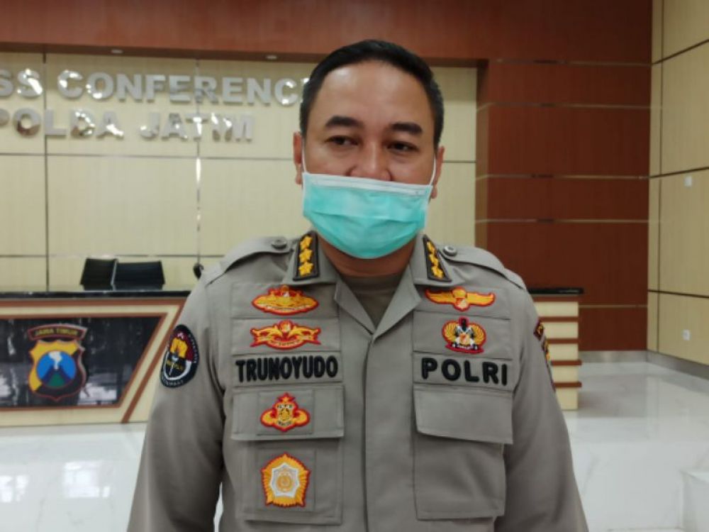Kabid Humas Polda Jatim Kombes Pol Trunoyudo Wisnu Andhiko Jumat (26/6/2020)