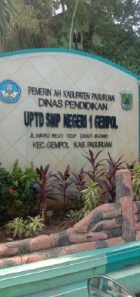 SMPN 1 Gempol.