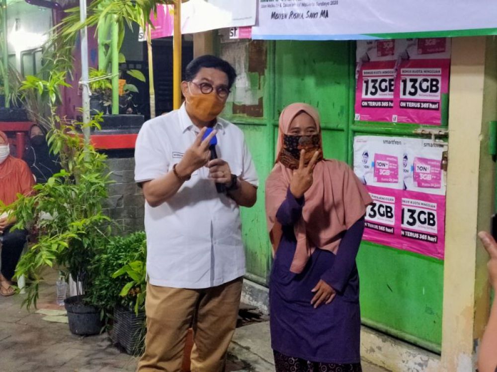 Calon walikota Surabaya Irjen Pol. Purn Machfud Arifin blusukan di RT 3 RW 1 Gunungsari Rabu (30/9/2020)