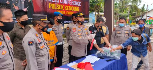 pers rilis di halaman Polsek Kencong.