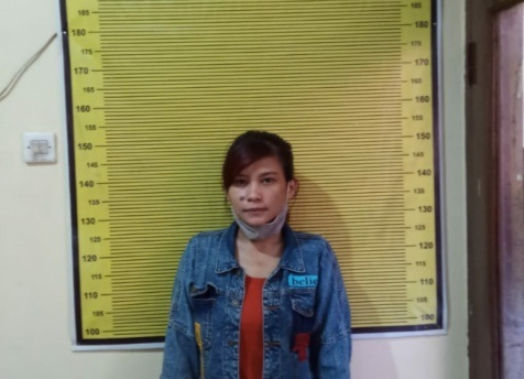 Salah satu pelaku yang diamankan polisi saat pesta sabu. SP/Mahbub Fikri