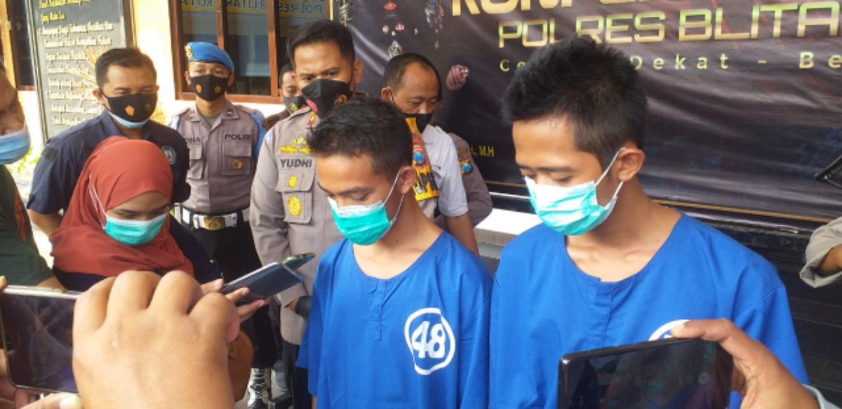 AKBP.Yudhi Kapolres Blitar Kota beri keterangan dalam Releasnya, dua tersangka beri pengakyan..dan salah satu Bb.