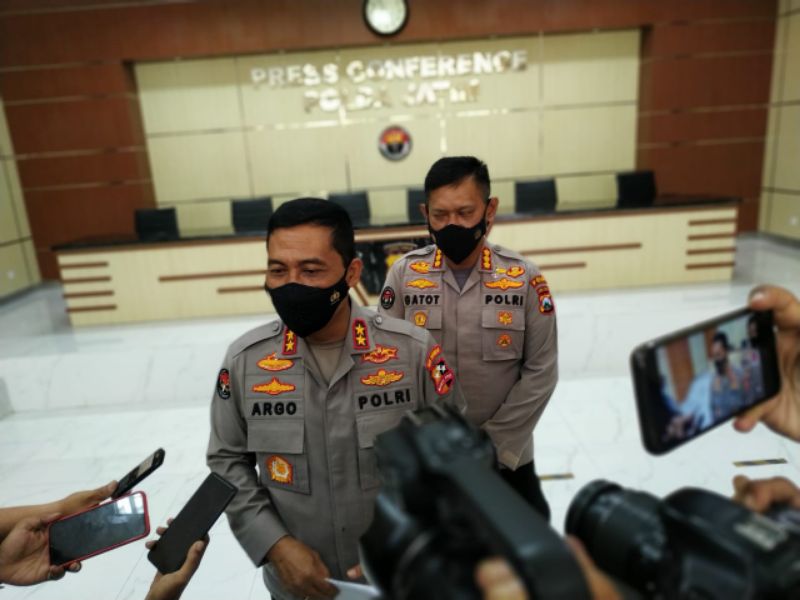 Kadiv Humas Mabes Polri Irjen Pol Raden Argo Yuwono di Humas Polda Jatim Jumat (11/6/2021)