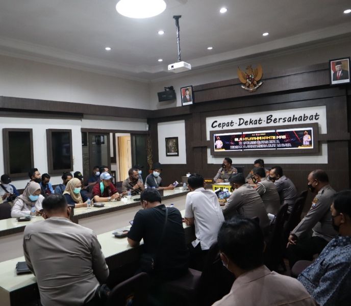 AKBP.Yudhi dalam Jumpa Pers (Jumat 11/6) kemarin siang.