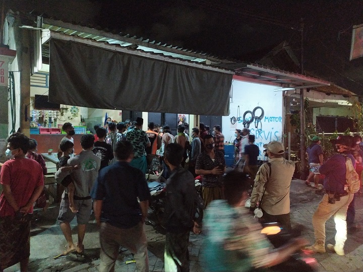 Sosialisasi PPKM Darurat di wilayah Kenjeran Surabaya yang berujung ricuh beberapa waktu yang lalu. SP/Anggadia Muhammad