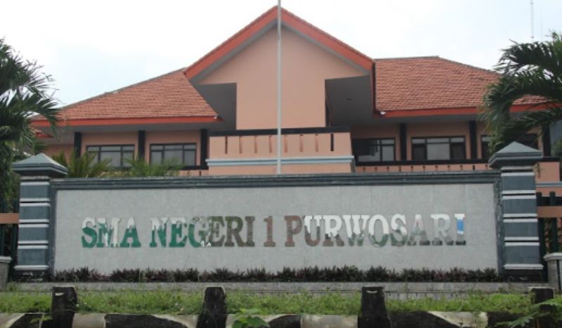 SMAN 1 Purwosari.