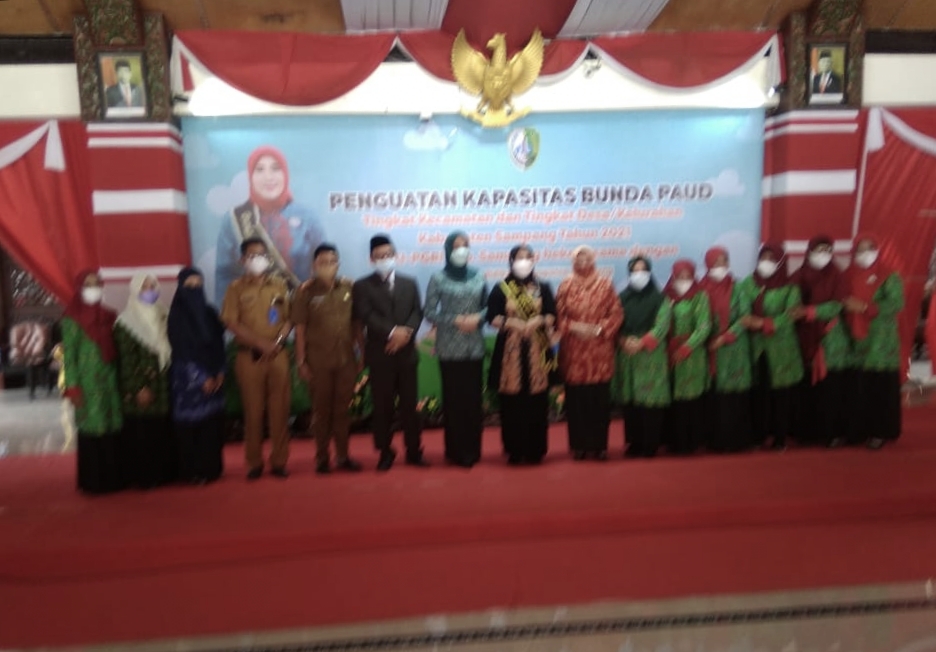 Penguataan  kapasitas  Bunda Paud  tingkat  kecamatan dan tingkat Desa, Kelurahan tahun 2021,  di Pendopo Kabupaten, Selasa (5/10/2021).