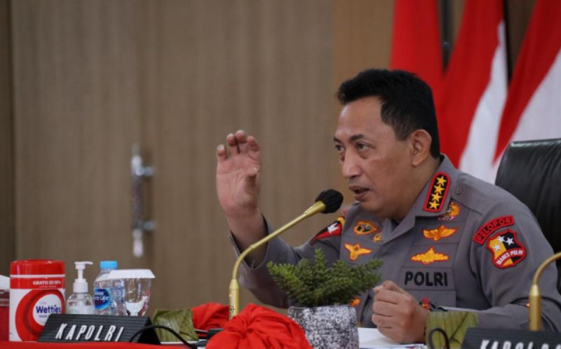 Kapolri Jenderal Listyo Sigit Prabowo memberikan pengarahan kepada jajaran Polda Sulawesi Tenggara (Sultra), Rabu (15/12). 