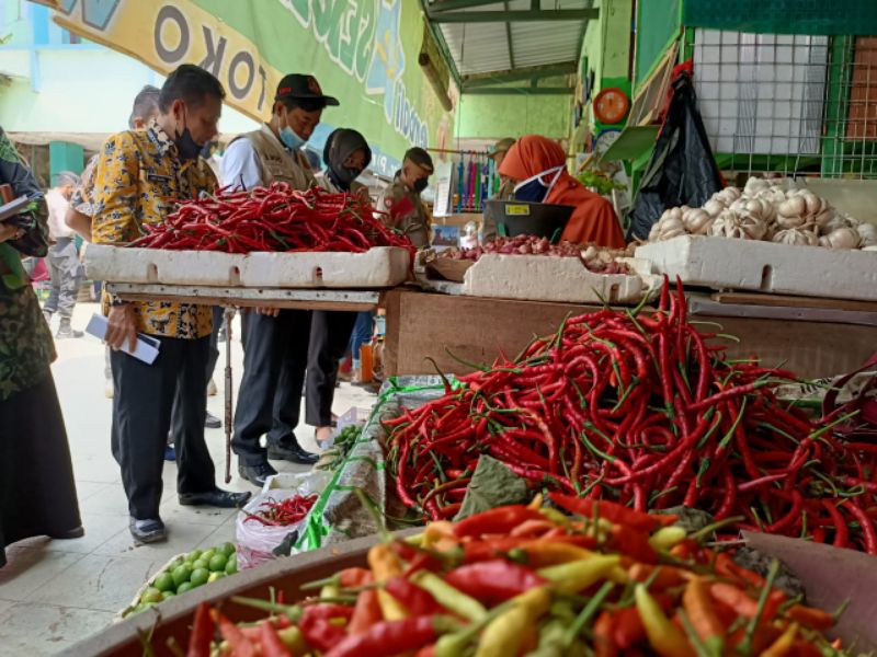 Satgas Pangan Kabupaten Tuban, melangsungkan sidak harga dan ketersediaan bahan pokok ke sejumlah pasar di Kabupaten Tuban, Kamis (23/12/2021).