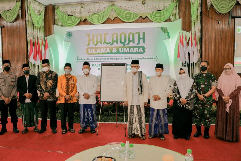 Ketua MUI Pusat KH Miftahul Ahyar saat menghadiri halaqah ulama dan umara Kabupaten Gresik di Masjid Agung Gresik.