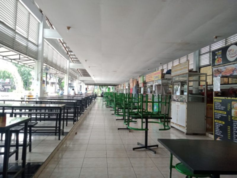 SWK Jambangan yang sepi hingga nyaris tak ada aktivitas sama sekali.