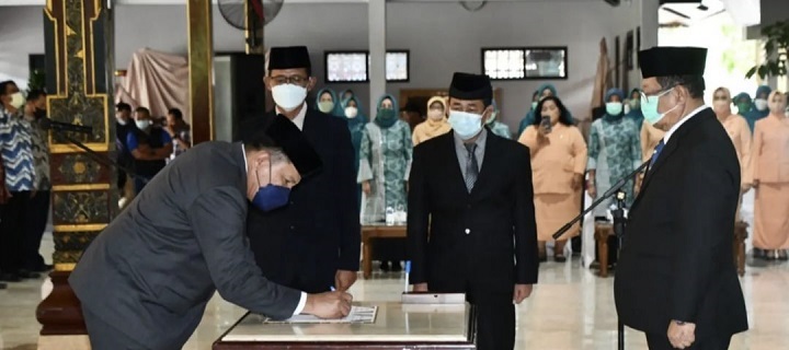 Pelantikan dipimpin langsung oleh Bupati Tulungagung, Drs. Maryoto Birowo, MM.