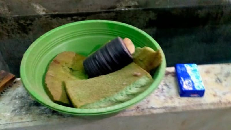 Benda yang diduga bondet.