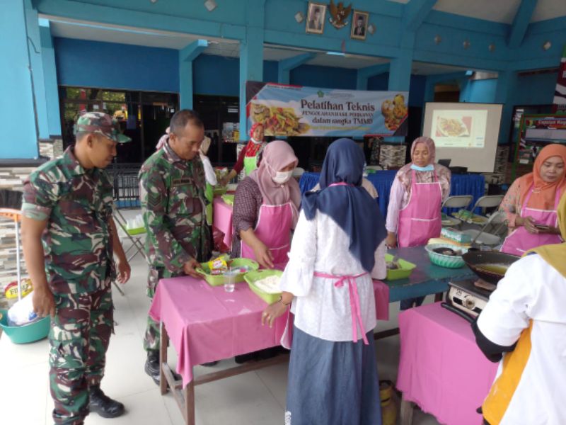 Pelatihan teknis pengolahan hasil perikanan kepada warga binaan Desa Rejeni Kec. Krembung Kab. Sidoarjo. 
