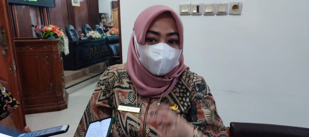 Ani Wijaya, Kepala Diskopukmperindag Kota Mojokerto