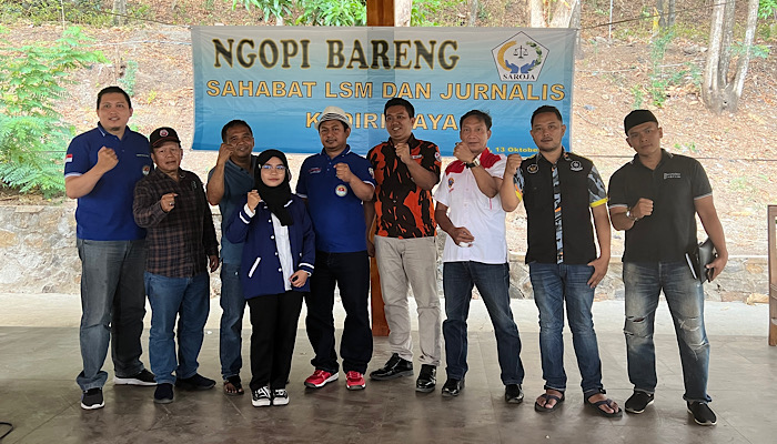 Sejumlah LSM Kediri saat membentuk Aliansi
