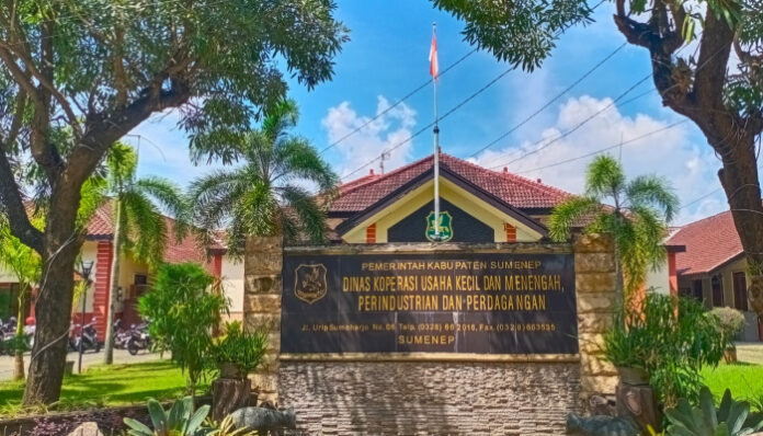 Kantor Dinas Koperasi Usaha Kecil dan Menengah Perindustrian dan Perdagangan Sumenep.