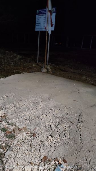 Proyek Plat Beton di Dusun Kepay amburadul.