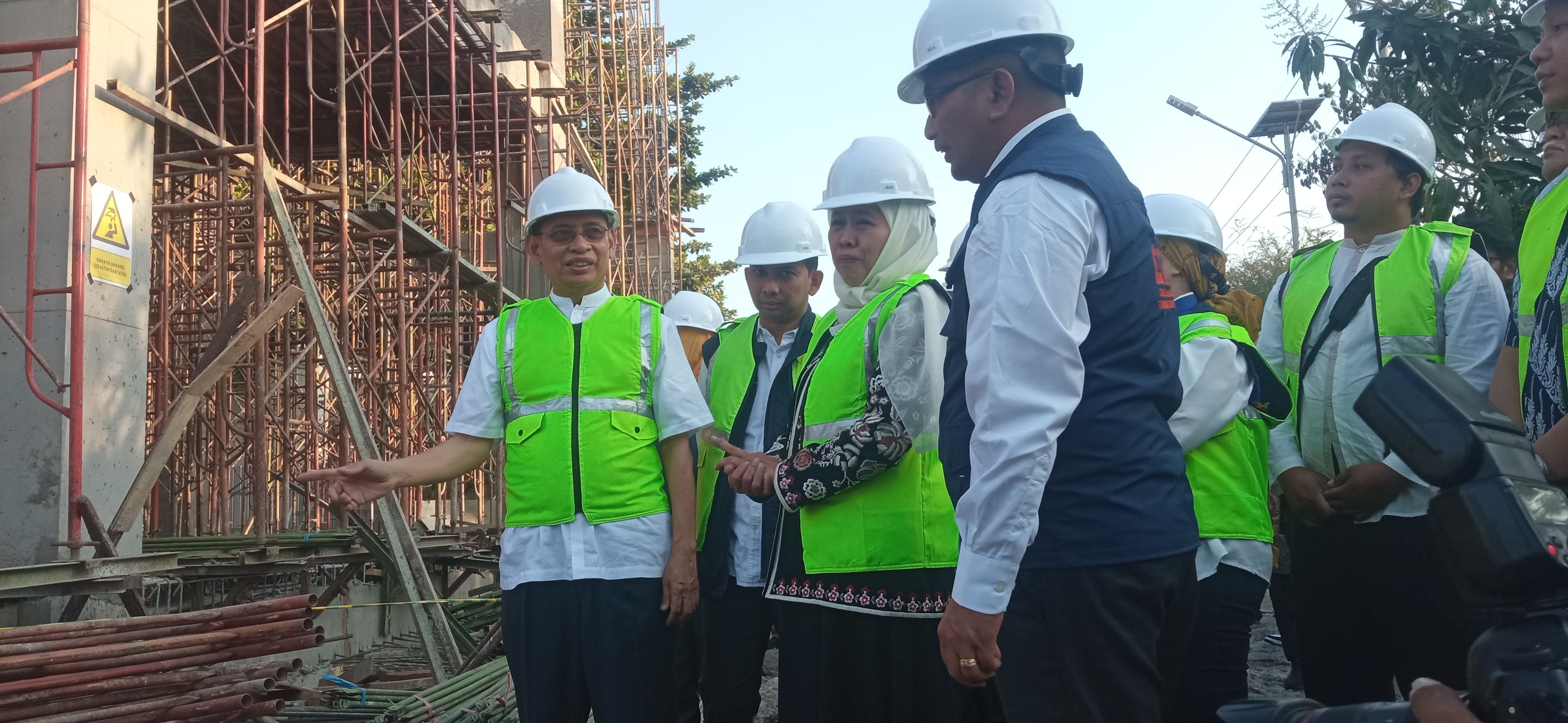 Khofifah hadiri peletakan batu pertama Plaza Airlangga. SP/Aini