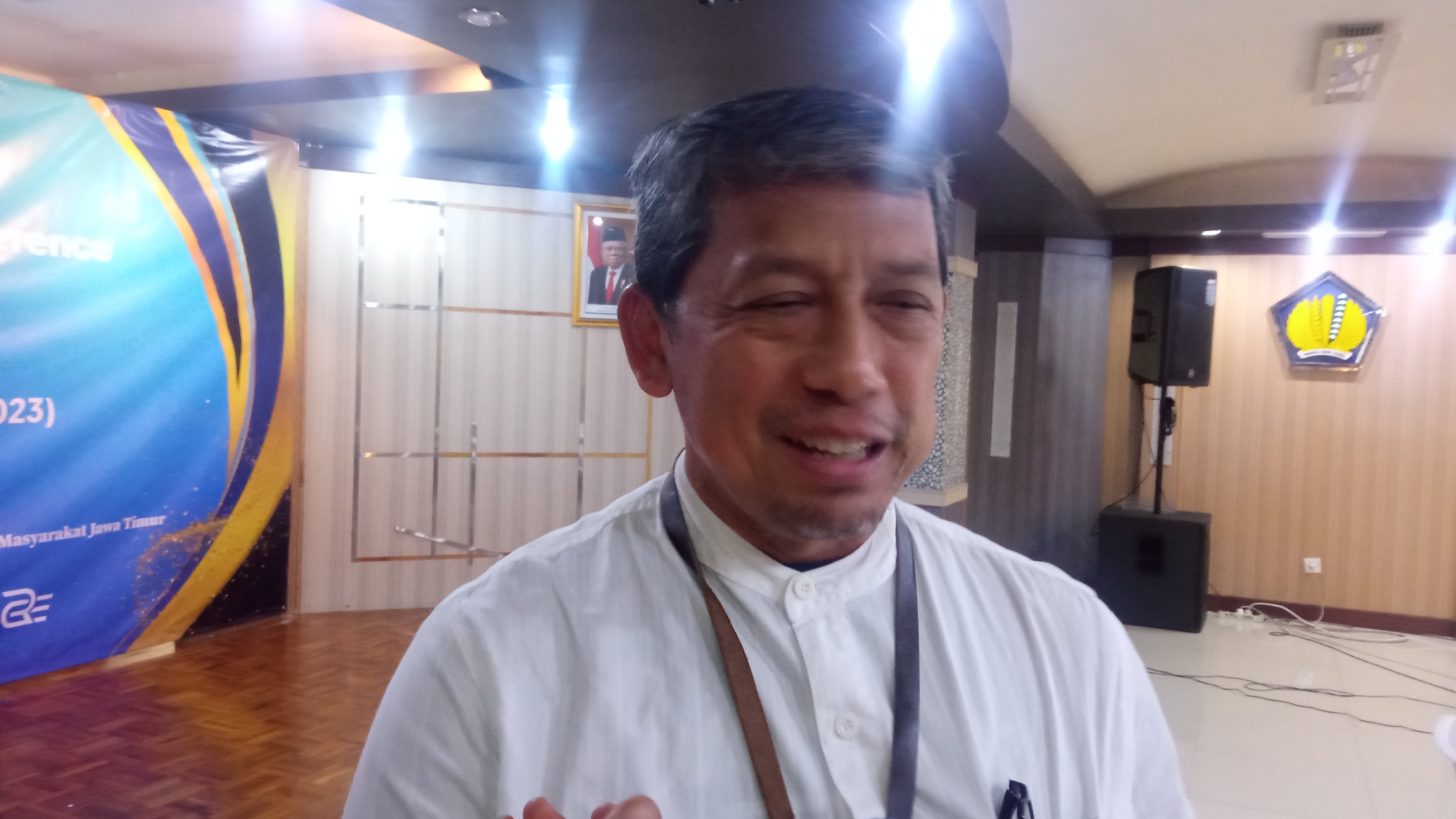 Taukhid, Kepala Perwakilan Kementerian Keuangan (Kemenkeu) Jawa Timur memaparkan terkait implementasi kebijakan fiskal pemerintah pusat dan daerah untuk meningkatkan kesejahteraan masyarakat Jatim.