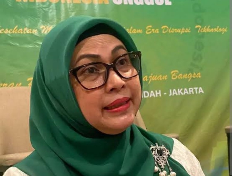 Siti Nur Azizah.