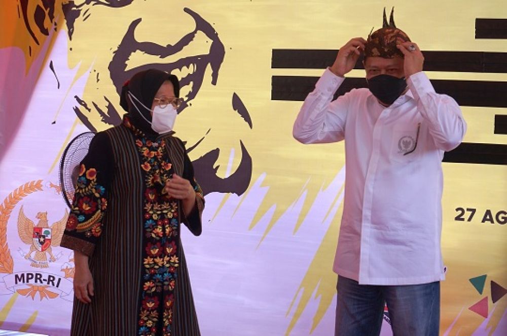 Wali Kota Surabaya Tri Rismaharini menghadiri acara sosialisasi 4 pilar di Kecamatan Gunung Anyar, Kota Surabaya, Kamis (27/8).SP/ALQ