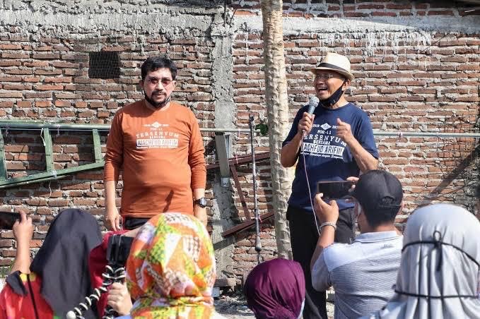 Mantan Menteri BUMN Dahlan Iskan memandang program yang disiapkan Machfud Arifin-Mujiaman sangat dibutuhkan Surabaya agar lebih maju.SP/Alqomaruddin.