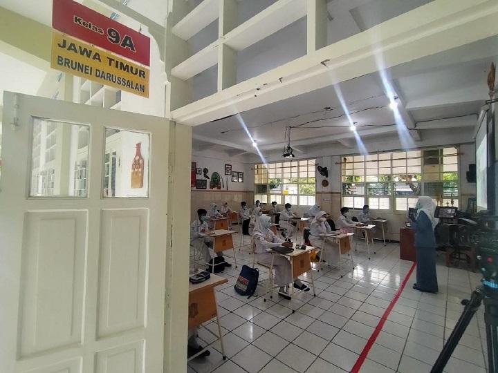 Ilustrasi suasana PPDB 