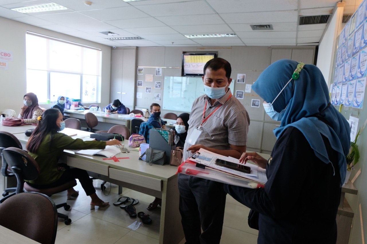 Asesmen itu dilakukan di kantor Graha Bukopin Jalan Panglima Sudirman dan Sinar Mas Land Plaza Jalan Pemuda, Surabaya, Rabu (27/1).SP/ALQOMARUDDIN.