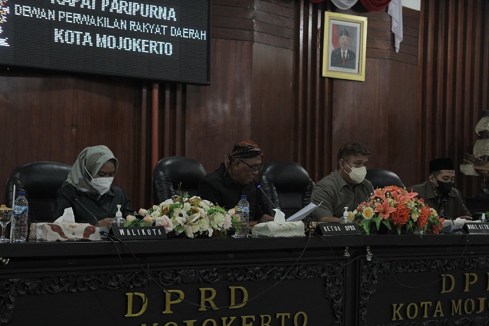  DPRD Kota Mojokerto menggelar rapat paripurna di Ruang Sidang Paripurna, Kamis (31/3/2022) sore.