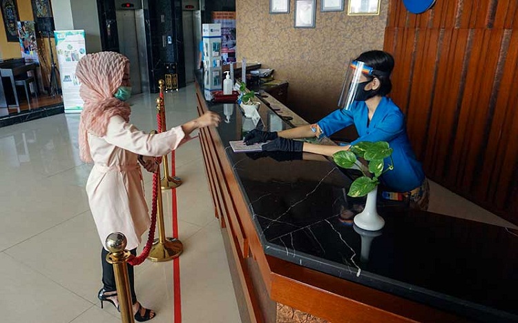 Penerapan protokol kesehatan di hotel. SP/ JKT