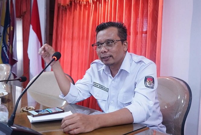 Komisioner KPU Jatim Insan Qoriawan. Foto: SP/Riko Abdiono.