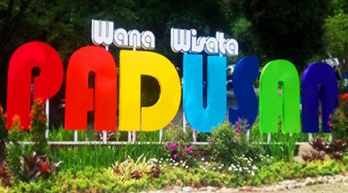 Wana Wisata Padusan Air Panas di Mojokerto