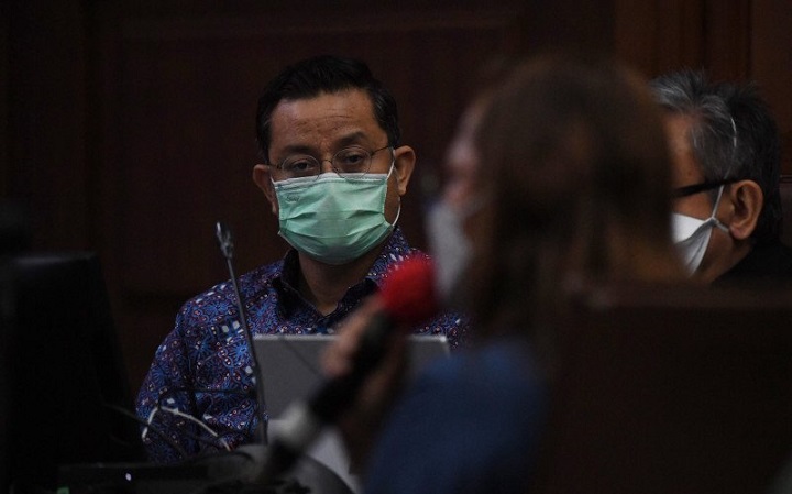 Mantan Menteri Sosial Juliari Batubara menjalani sidang lanjutan terkait dugaan korupsi dana Bansos, Rabu (19/5/2021). SP/Archie