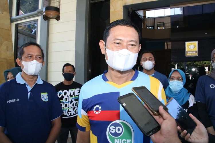 Bupati Yes saat menyapa pegawai ASN di Lingkungan Pemkab Lamongan. SP/MUHAJIRIN KASRUN