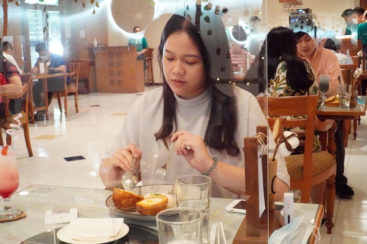 Shilvya selaku Food and Beverage Director Ohana Restaurant. SP/ Lady Yuvinda