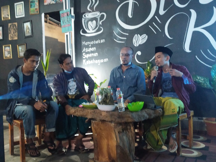 Ketua IKA PMII Lamongan, Miftah Alamudin mengajak masyarakat industri yang humanis, menyikapi banyaknya industri yang ada di Lamongan. SP/MUHAJIRIN KASRUN