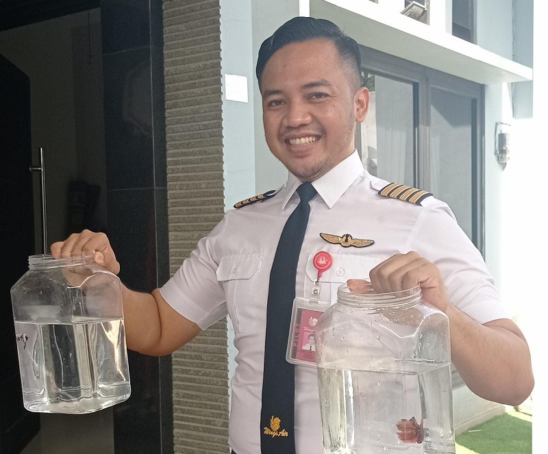 Radhitya Adi Nugroho polot maskapai penerbangan domestik yang sukses ternak Ikan Cupang. SP/Dwy AS