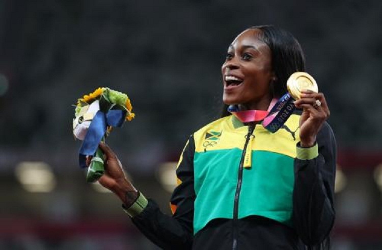 Pelari Elaine Thompson-Herah diblokir instagram karena menyebarluaskan video kemenanganya di Olimpiade Tokyo 2020. SP/ Reuters