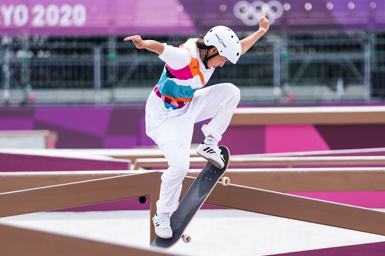 Momiji Nishiya saat berlaga di cabang olahraga skateboard putri Olimpiade Tokyo 2020. SP/ Getty Image