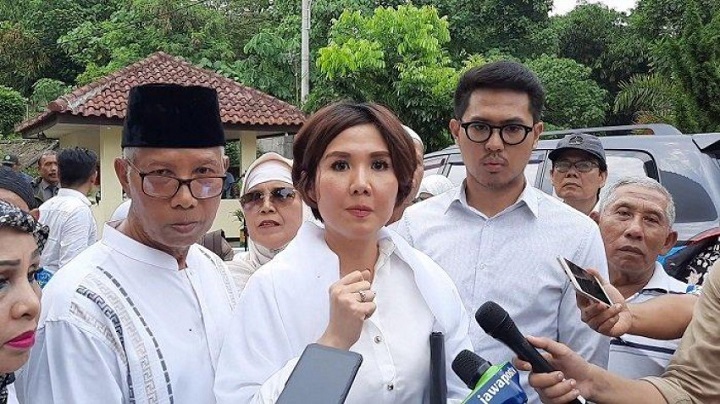 Penampilan Natalia Rusli, saat mendampingi beberapa korban KSP Indosurya, terlihat modis. Namun, dibalik penampilan modis, Natalia justru mengeruk uang dari para korban KSP Indosurya.