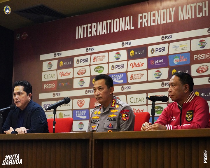Ketua Umum PSSI Erick Thohir menggandeng Kapolri untuk memberantas mafia bola dengan membentuk Satgas Anti Mafia Bola, sebelum International Friendly Match U-20, Minggu (19/2/2023).