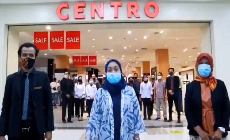 Manajemen Centro Ambarukmo Plaza berpamitan dengan warga Jogja. SP/ JKT