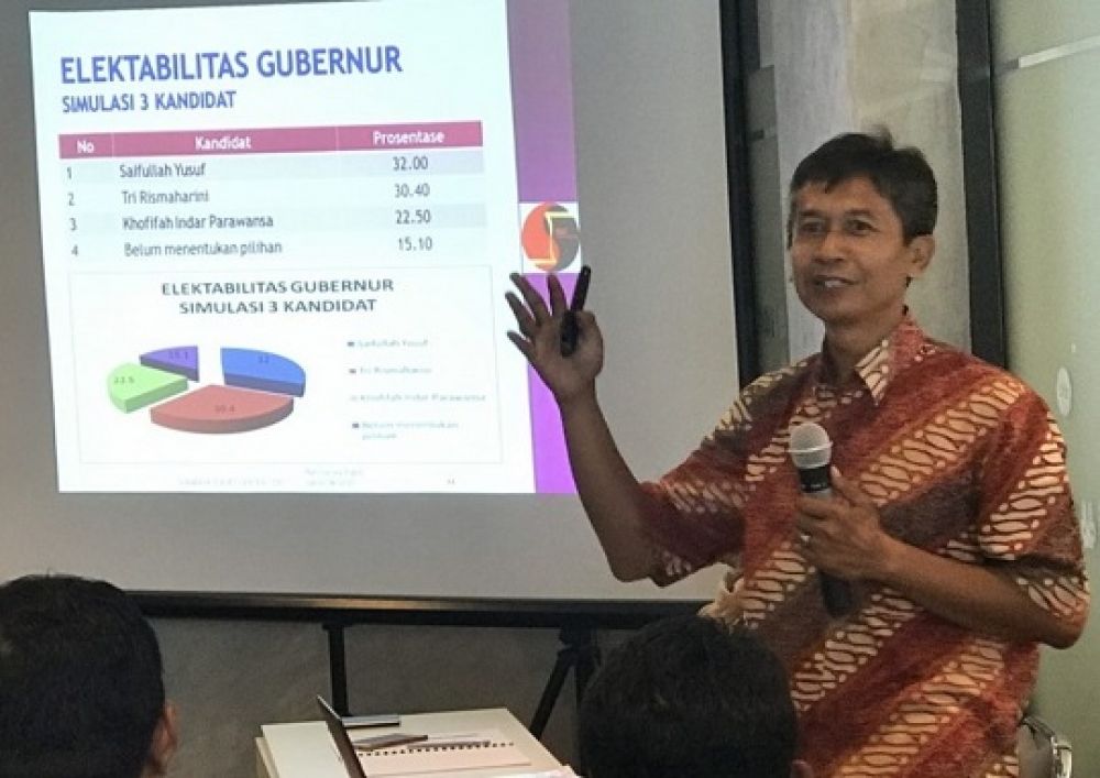 Salah satu peneliti di Surabaya Survey Centre (SSC), Edi Marzuki